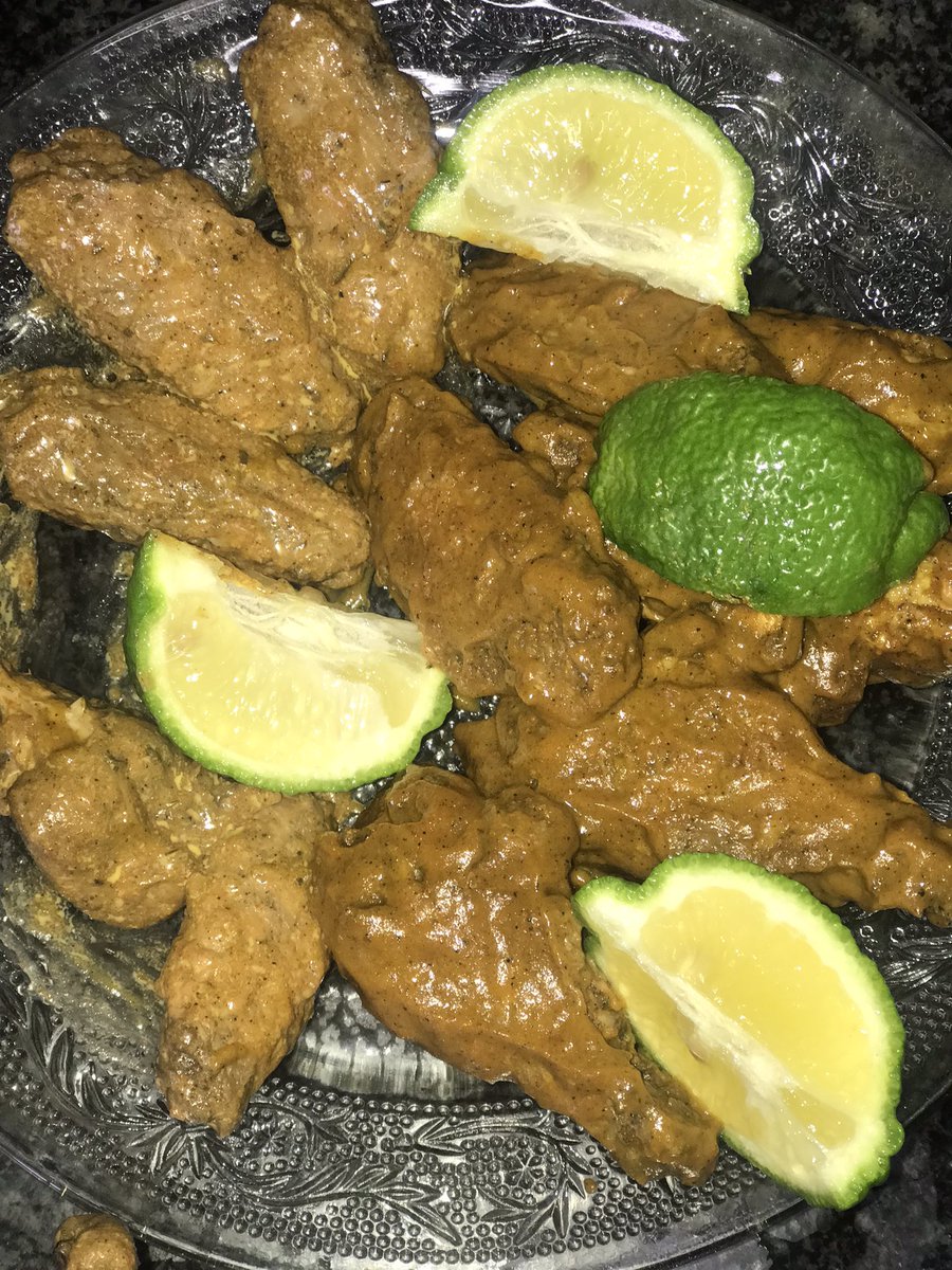 iam_adreadhead's tweet photo. #zedtwitter I cook really delicious wings and drumsticks that come in 3 different flavours (Butter sauce, BBQ chili and Sweet chili). I make my own Sauce. Your support will be highly appreciated. 

For your orders please contact me on +260976158875. https://t.co/5LQgXKOtZe