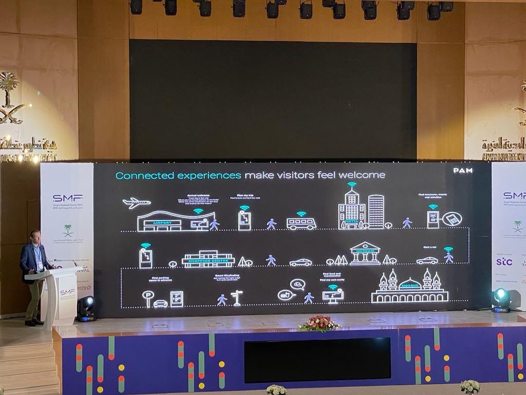 Thank you <a href="/MadinaAuthority/">هيئة تطوير منطقة المدينة</a> for the invitation to present #smartcity advanced #wayfinding at the Smart Madinah forum today in Madinah, and share how @pamwayfinding is creating connected experiences for citizens and visitors around the world