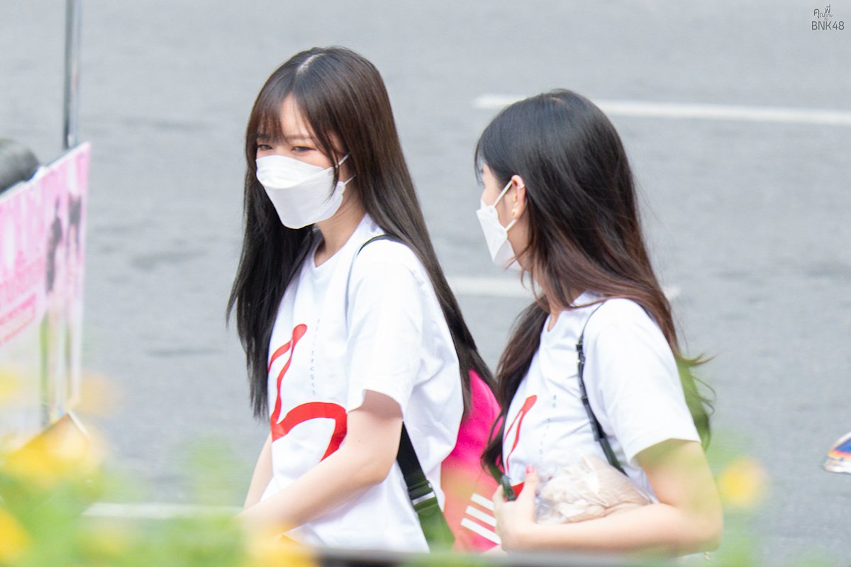 kunpechay48's tweet photo. พี่เป้ มาเดบิวต์รุ่น3 ด้วยนะ ☺️

#PupeBNK48 #BNK48 
#kunpechay48 https://t.co/TWasmKq4MA