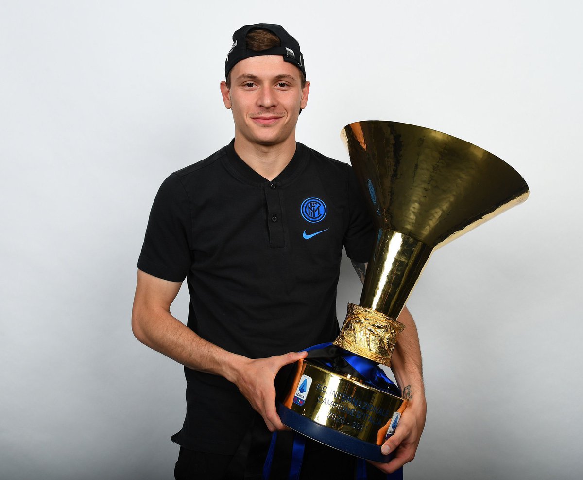 shootforthemvn's tweet photo. buon compleanno Nico 🖤💙 https://t.co/jCWzRIByfQ
