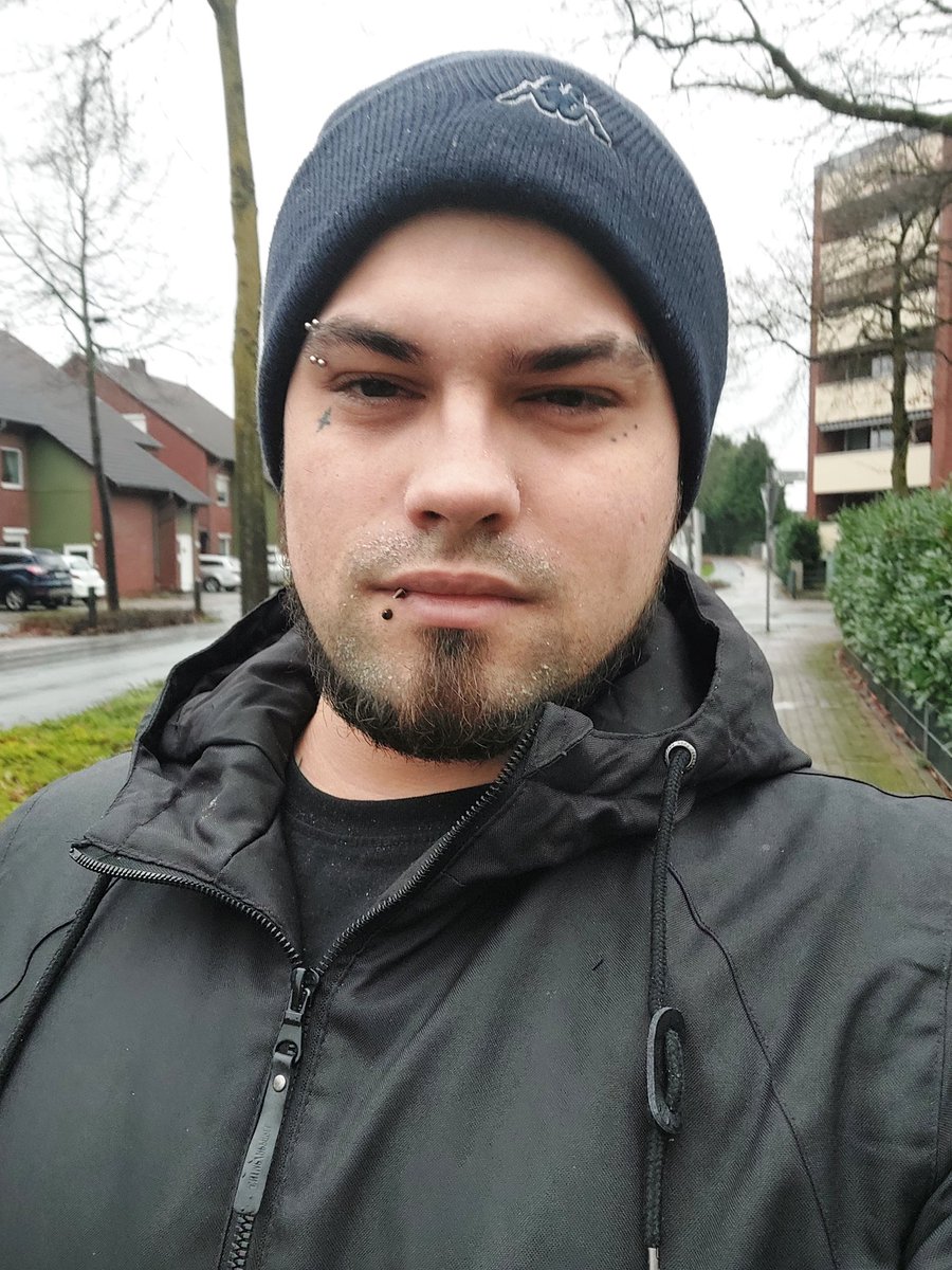 Mr_krawall's tweet photo. Ich bin jetzt live auf twitch. Schaut gerne rein. Wir spielen phasmo mit der community
#Phasmophobia
#twitch #TwitchDE
#twitchaffiliate https://t.co/AfHiFenaVY https://t.co/uLfdYSwKKP