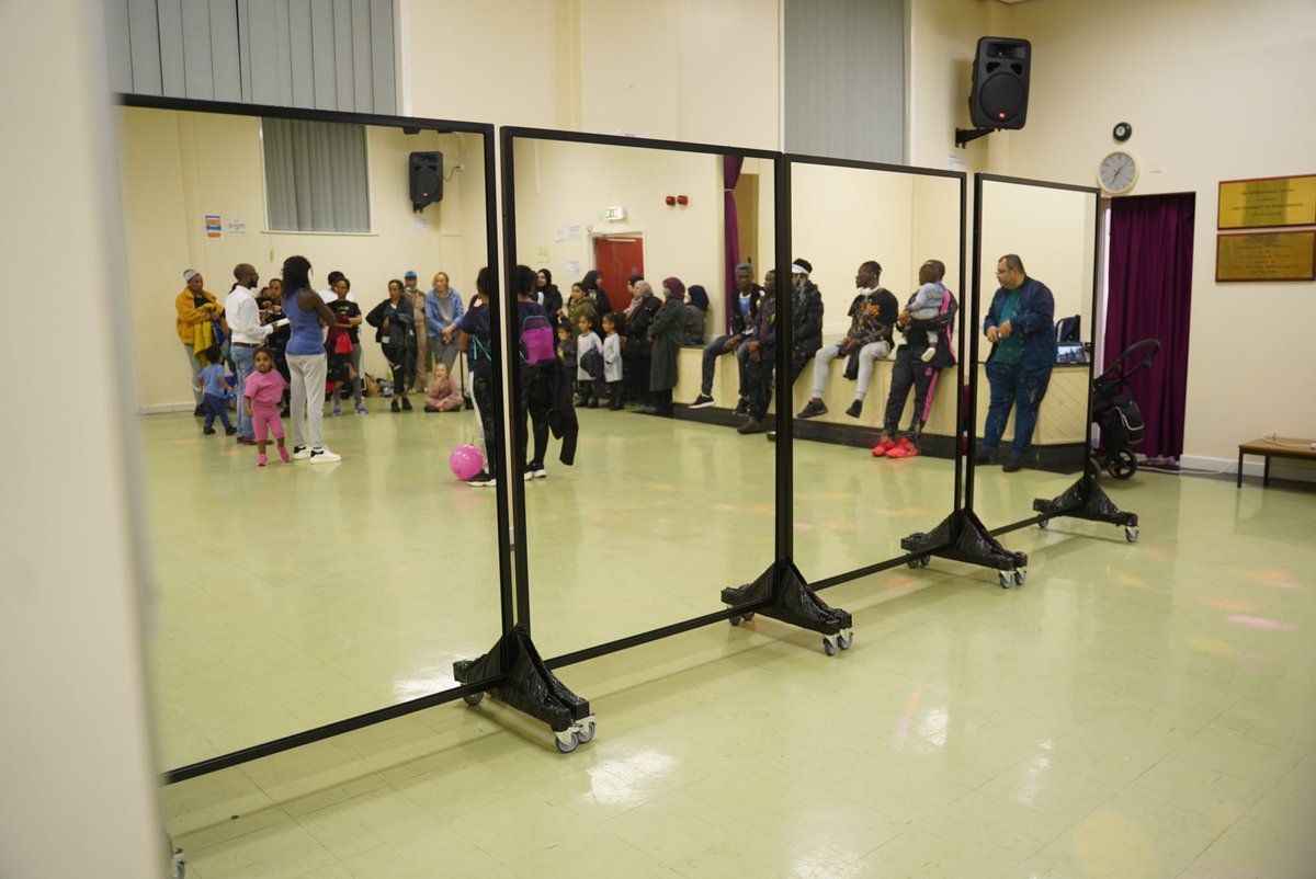 Happy new week to you all. 
The international community centre is open 9:00am till 5pm and some exciting activities on the agenda today. 
- Afghans Dropin 10am - 12pm
- Digital Inclusion Dropin 10am - 12pm
- Afro Fusion Dance 12pm - 13pm WOMEN ONLY.  18pm - 17pm MIXED GENDER