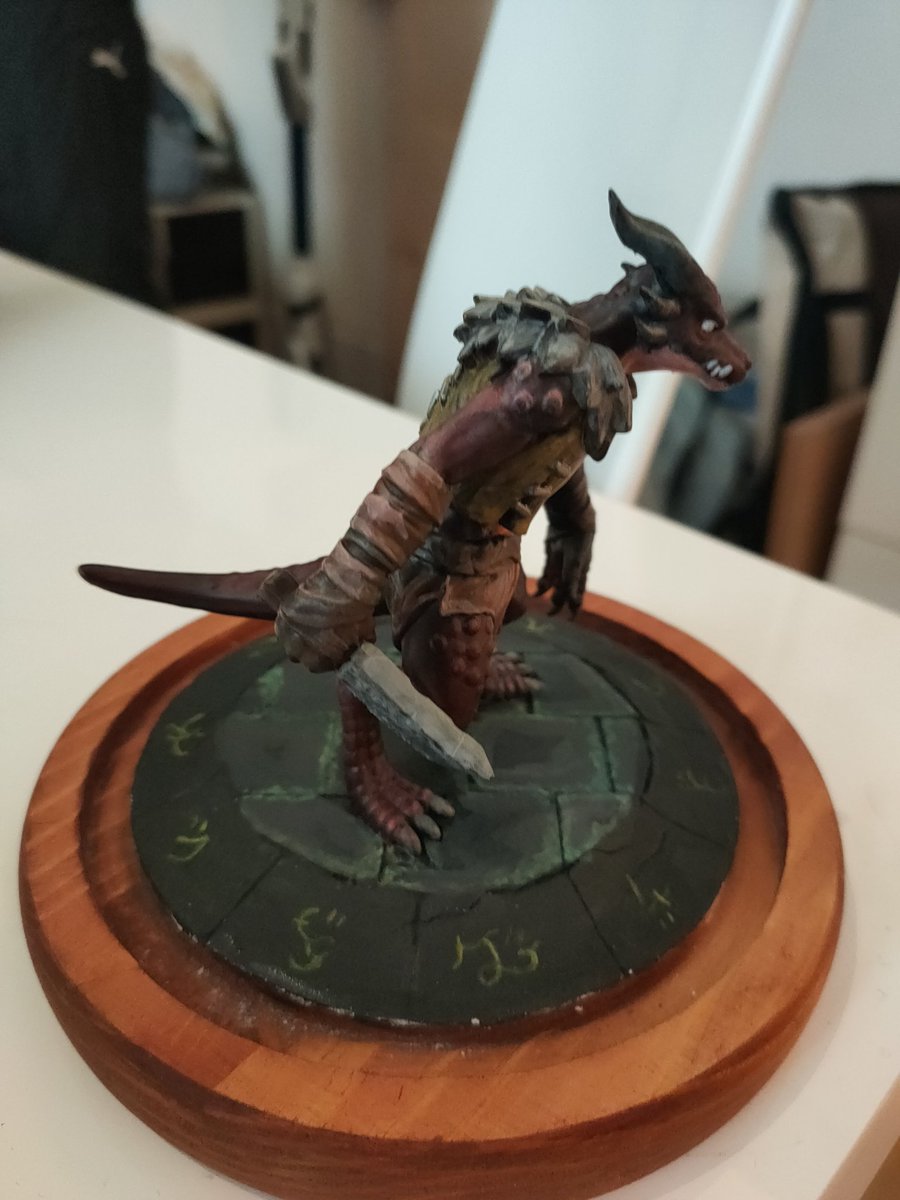 Myzaki002's tweet photo. Kooooobooooold ! 
Un grosse figurine que j'ai faite pour l'anniversaire d'un ami que j'adore :3 https://t.co/VdFdcOOlhe