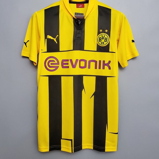 👕 Bu formayı gördüğünüzde aklınıza ilk hangi futbolcu geliyor?

👀
