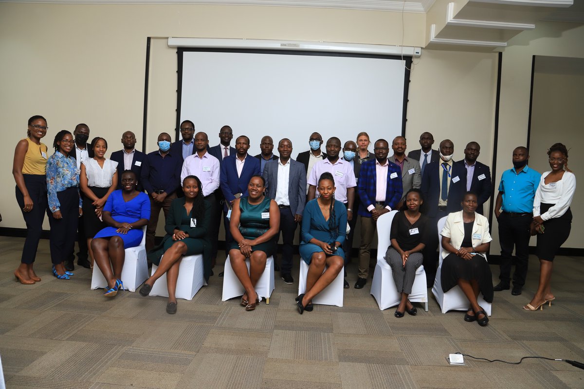 Finding XY tweet media