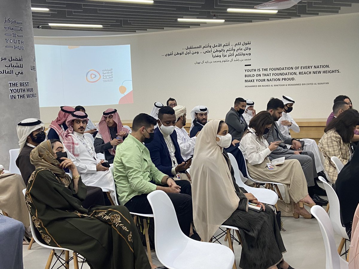 CyberZizo's tweet photo. Super happy to be having this interesting start for #yaml4 at @ArabYouthCenter and a hands-on practical trading by @TRF trainers 😀 https://t.co/dF2XZiYfsv