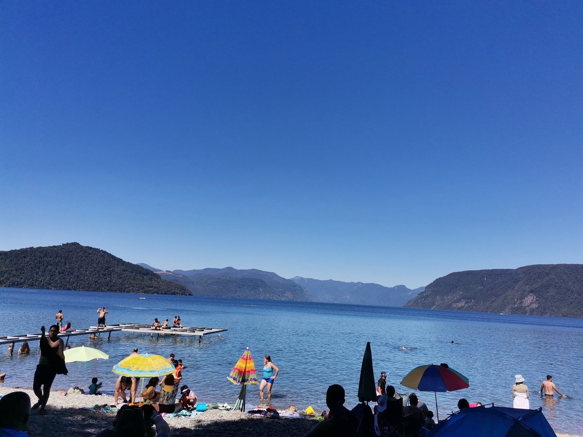 anyllanten3505's tweet photo. Playa las hadas Lago Colico, recuperada por un grupo organizado, ya que un patrón de fundó se había tomado el borde del lago impidiendo el libre acceso
Felicitaciones a esa organización y si usted va, colabore para poder avanzando en esa recuperación
#lagoColico
#playalashadas https://t.co/2SkHuV5Cut