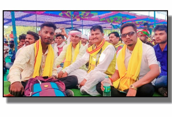 #आदिवासी 
#भील_प्रदेश की आन,बान,शान  #आदिवासी_समाज के हक,अधिकारों की हमेशा आवाज बुलंद करने वाले युवाओं के मार्गदर्शक,आदिवासी विचारधारा से ओतप्रोत सरल,स्वभाव  @Roat_kantibhai को जन्मदिन की हार्दिक शुभकामनाएं एवं #जोहार बधाइयां #वागड़ का शेर <a href="/MLAroat/">MLA rajkumar roat</a> <a href="/ashokgehlot51/">Ashok Gehlot</a>