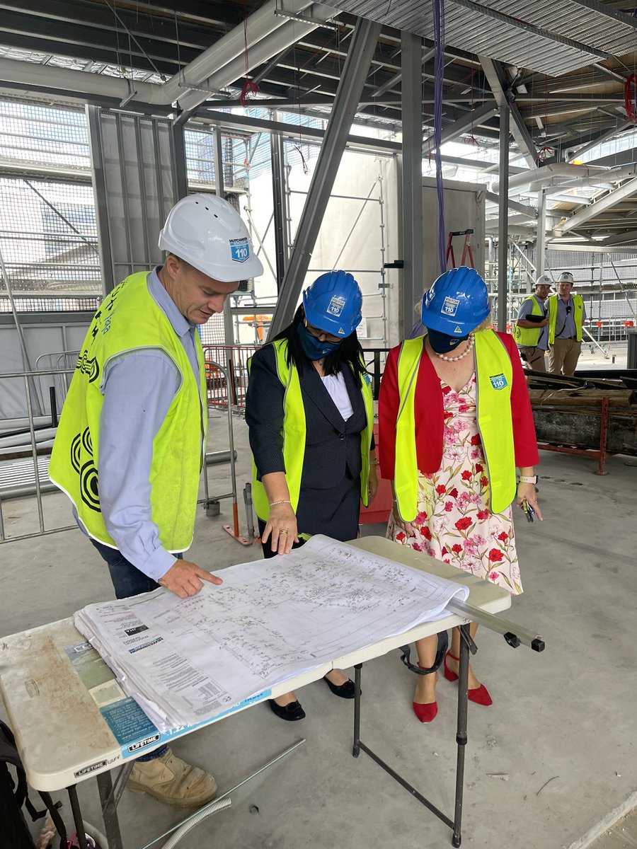 gracextwo's tweet photo. Today I joined Principal Sharon Barker to tour the site of the $43 million Stage 2 project at the Fortitude Valley State Secondary College 👏
 
This project will deliver a new sports facility and learning precinct 😍
 
#BuildingEducation #qldstateschools https://t.co/DORmL0oyq9