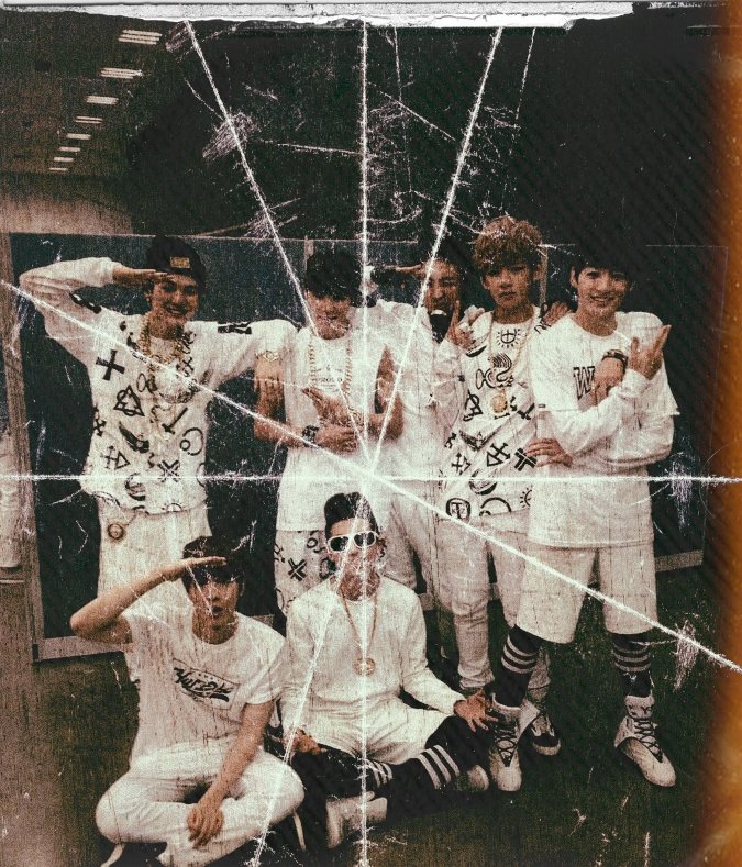 iamjaninac's tweet photo. RECUERDOS DE ARMY TAEHYUNISTA EN 2063 ❤
#army #BTS2013 #BTS #TAEHYUNG https://t.co/3ck92ffm8c