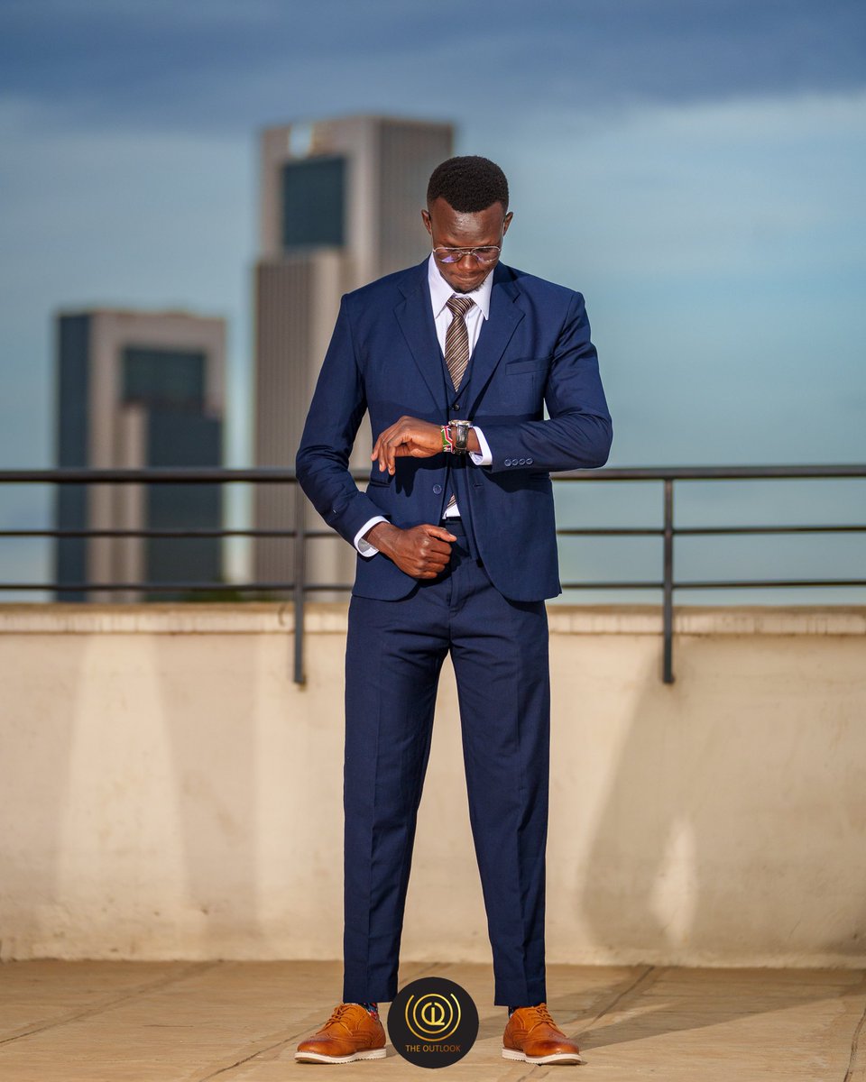 theOutLookbrand's tweet photo. Hello Monday,
Dressing up has never been this easy.
Regards,
The OutLook Brand™️
Suit up OLways. OLday everyday!
📸 @lenseyeimages
#OLsuits #theOutLookbrand™️ #RevibeOutLookbrand #biggernbetter https://t.co/HY5qDltyAi