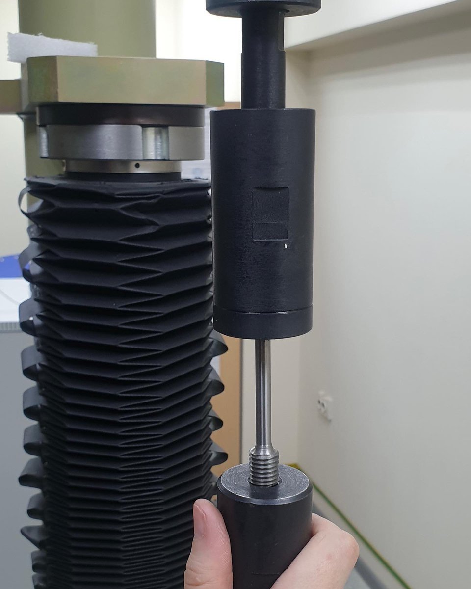 ural_metrology's tweet photo. Утвержден стандартный образец механических свойств стали, созданный в УНИИМ. Подробно: https://t.co/DpFMeMmw8P
#росстандарт #вниим #униим #метрология #стандартныеобразцы #металлы #сталь #стали #статическоерастяжение #металлургия #машиностроение #лаборатория #metrology #uniim https://t.co/yYZqSDSy83