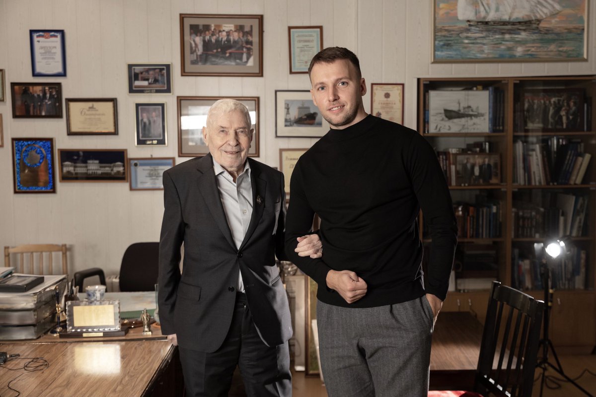 Узнал про советскую формулу власти у последнего ленинградского начальника