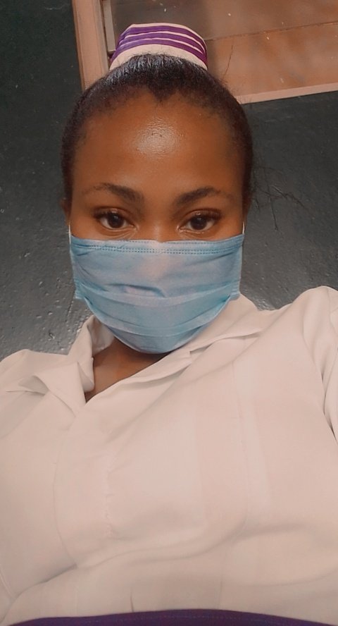 Cee_tas's tweet photo. A Nurse and a Happiviber. 
Either way, I belong to a group of army that changes life positively🧡💉💊

#Orangetribe 
#Uberofhappiness
#happivibes https://t.co/06dRf7mgju