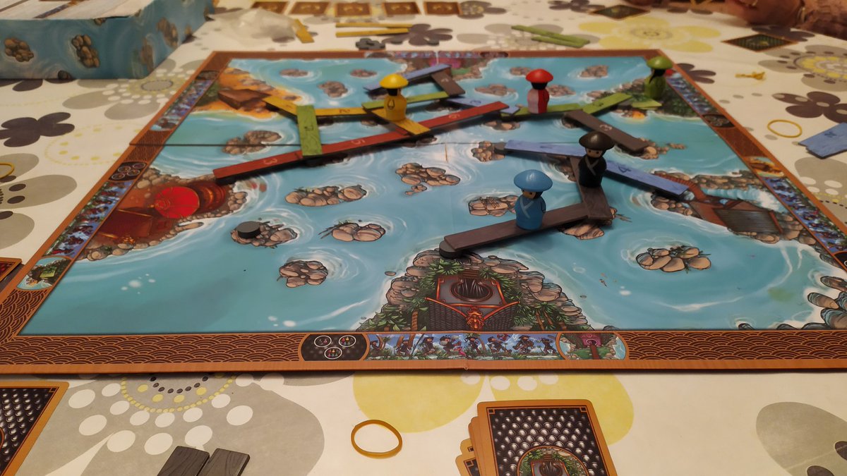 AntoineM08's tweet image. Les vacances c'est aussi quelques #jds triés sur le volet , la maison de famille ariégeoise dans son jus depuis 1950, faire de ouvrir #rastarocket a mes filles ce soir ... Bref 🔋🔋🔋UP !