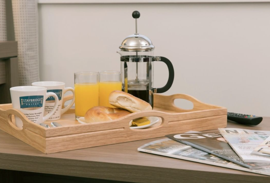 Fancy eating breakfast in your pj's? Why not collect your breakfast from our Hub Kitchen, take back to your suite and relax ☕️💤

#staybridgesuites #breakfast #enjoy #birmingham #citycentrelocation #citylife #apartments #aparthotel #hotel #hotelife #breakfasttime #breakfasttime