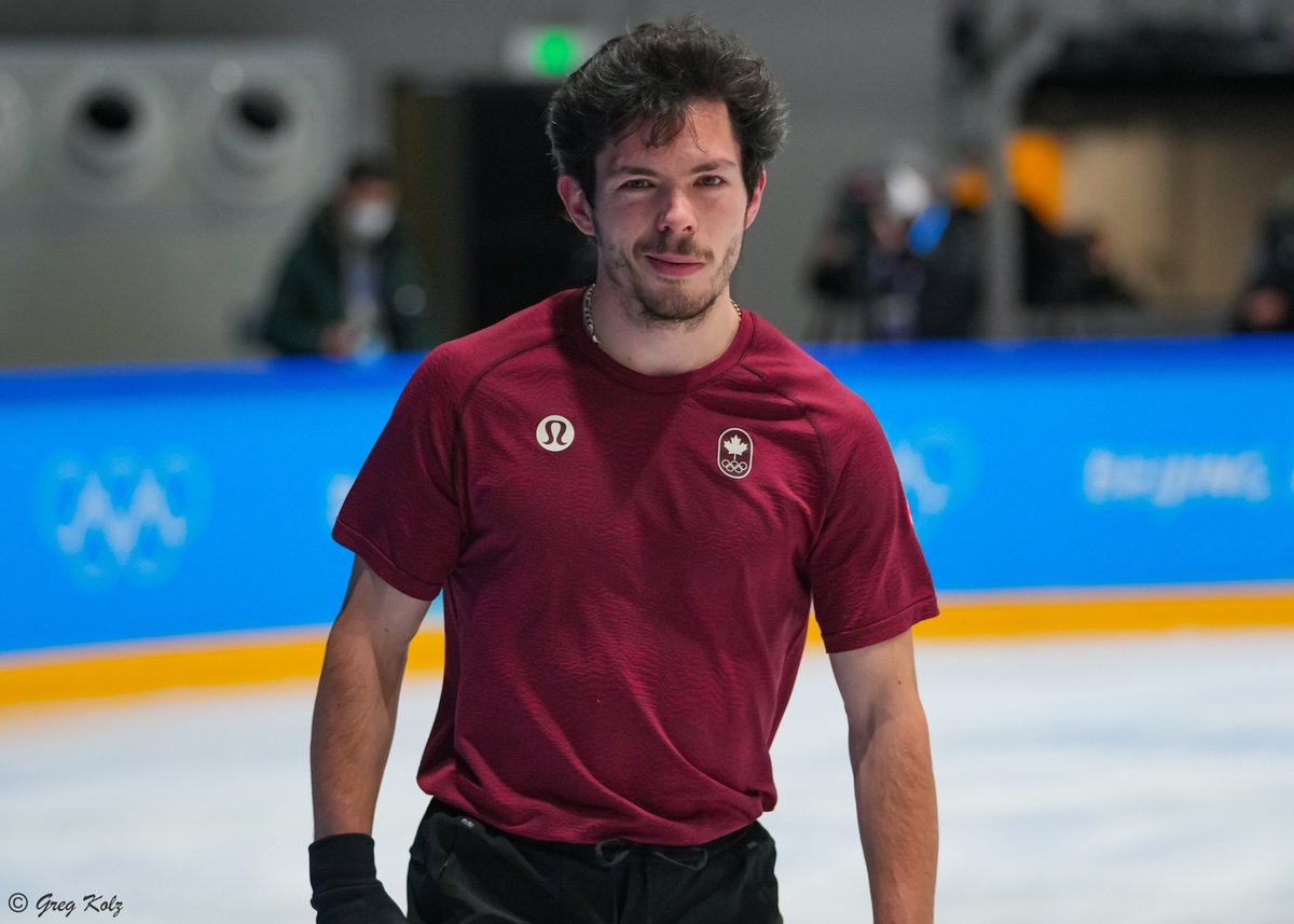 gregkolz's tweet photo. Keegan's in the house! 🇨🇦 (📷@gregkolz / @SkateCanada) #Beijing2022 #FigureSkating #TeamCanada #KeeganMessing #WelcomeToBeijing https://t.co/gVNY6L7C4D