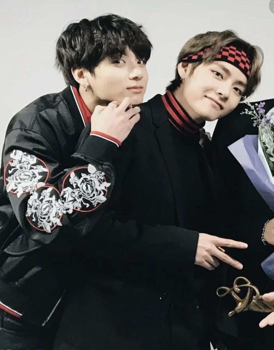 Бтс вигуки. Викуги бтс. Вигуки bts. Чонгук и тэхен. Бтс taekook.