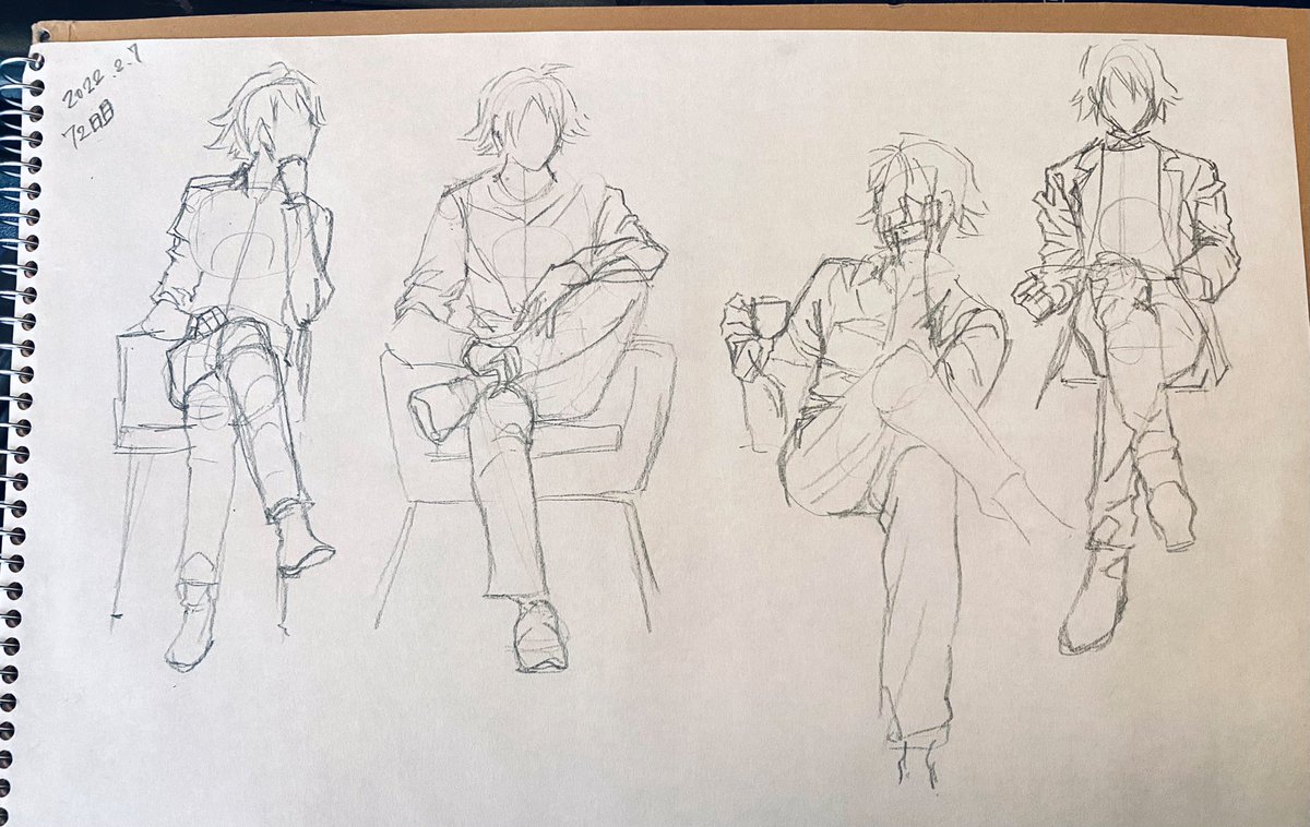 💙クロッキー72日目💙

足組み強化
しばらく座りポーズに慣れるよう描いていこうと思います💜 