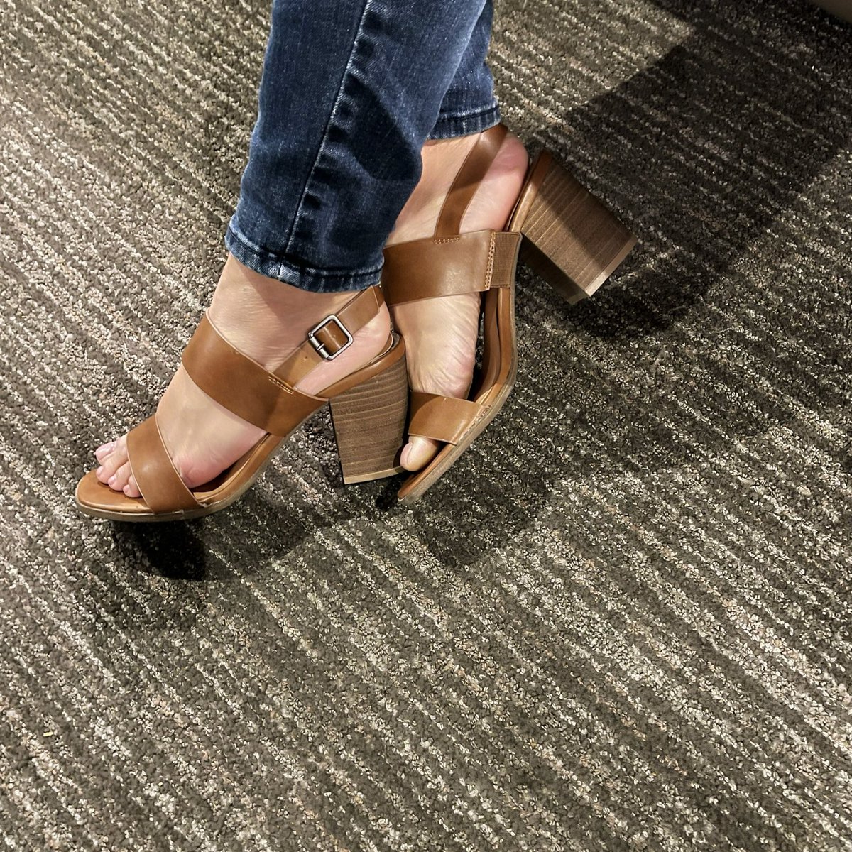 MsPhoenixStone's tweet photo. My feet need massaging … licking and sucking  #footworshi̇p #Feet #feetography #feetworshi̇p #feetporn #footfetish #heels https://t.co/kiVsHNjB09