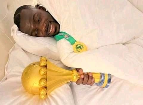 Allalou golo SA lexx bala moo gueneuh woor deh bala narr nioukoy sathie 🤣🤣🤣🤣🤣🤣🤣🤣🤣🇸🇳🇸🇳🇸🇳 bravo les Lions de la teranga 🤳🇸🇳🇸🇳🇸🇳🇸🇳🇸🇳🇸🇳🇸🇳🇸🇳🇸🇳🇸🇳 merci a vous 💪🙏