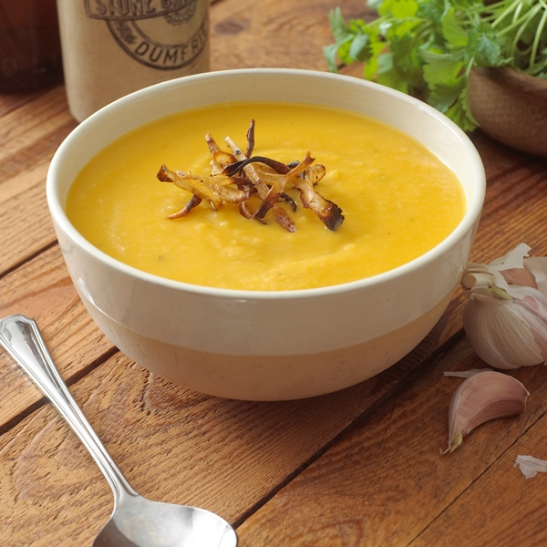 Cooking and eating foods which are in season help the environment and our budgets.  We love this tasty parsnip and apple soup, a perfect winter warmer. 
letsgetcooking.org.uk/lets-get-cooki…