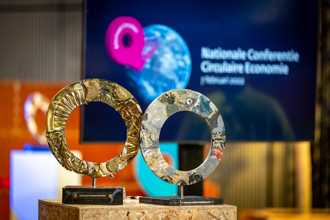 De Nationale Conferentie Circulaire Economie gaat bijna beginnen! 

Meekijken kan hier: …onaleconferentiecirculaireeconomie.nl
 
#ConferentieCE #NCCE22