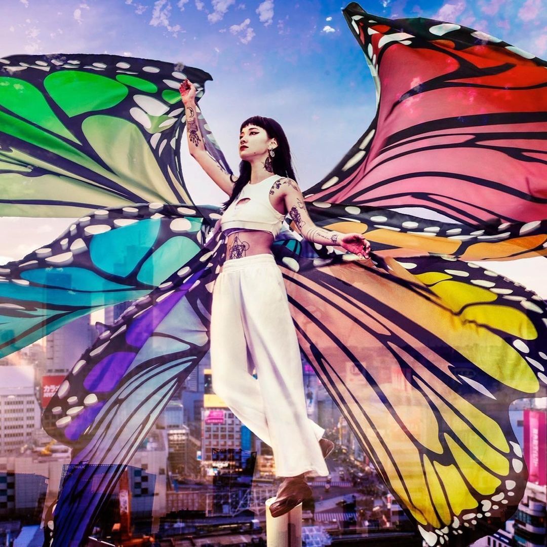 TokyoFashion's tweet photo. Japanese alternative idol @Haku_Psychopath (of Tokyo Psychopath, a group whose members we often see in Harajuku) posted a handwritten letter (+ English) confirming she's a lesbian &amp; talking about her experiences growing up gay in rural Japan &amp; Tokyo https://t.co/hHg5pnRj4z #LGBTQ https://t.co/JTEZ8tKP3o