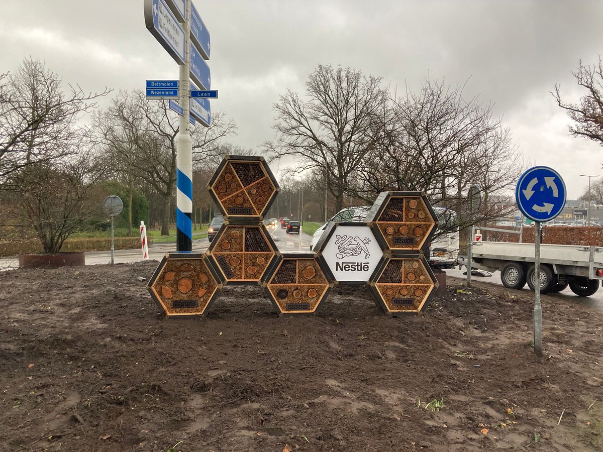 Bijenhotelkopen.nl 🐝 tweet media