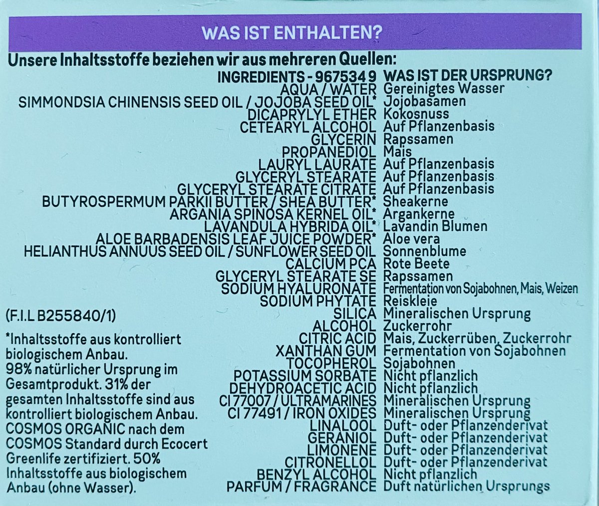 feybio's tweet photo. Talking about user experience - This brand walks the customer through the ingredients list, using accessibile wordings on the right. I find this great, what do you think? #uxdesign #ux #Packaging #Design #accessibility #ingredients #pedagogical #beauty #customerexperience https://t.co/1EblUZ62Jf