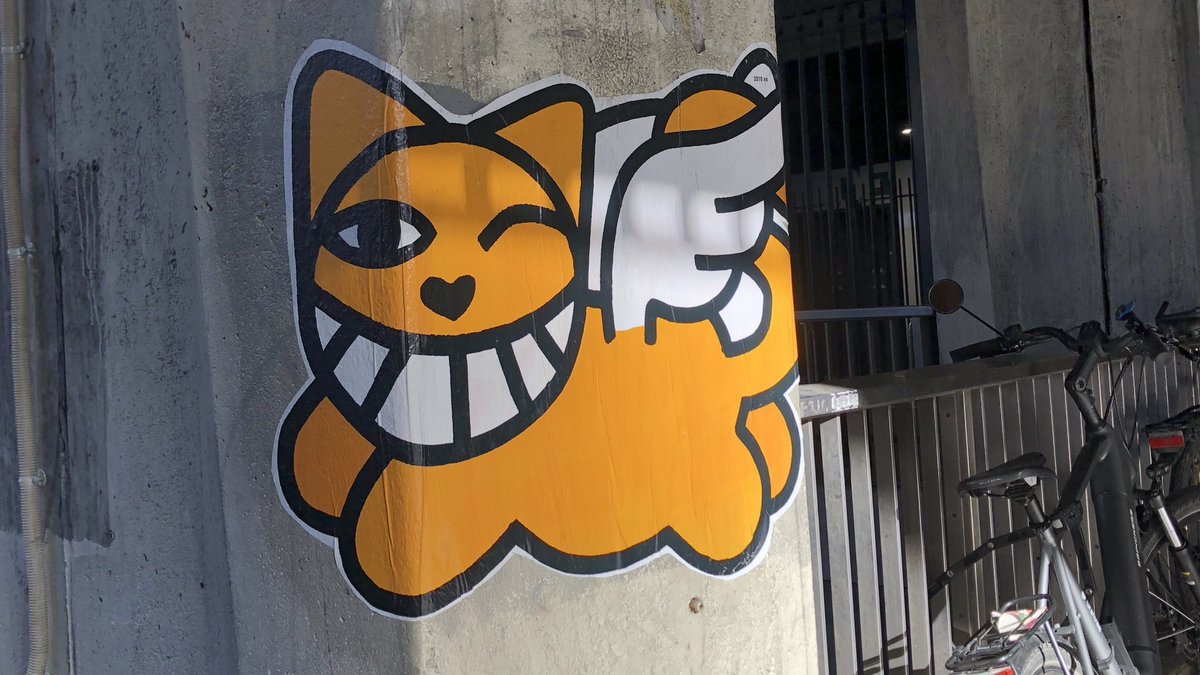 Juju_LaNantaise's tweet photo. Hello M. Chat 😸! #fromParis #streetart https://t.co/2z8uINhoFz