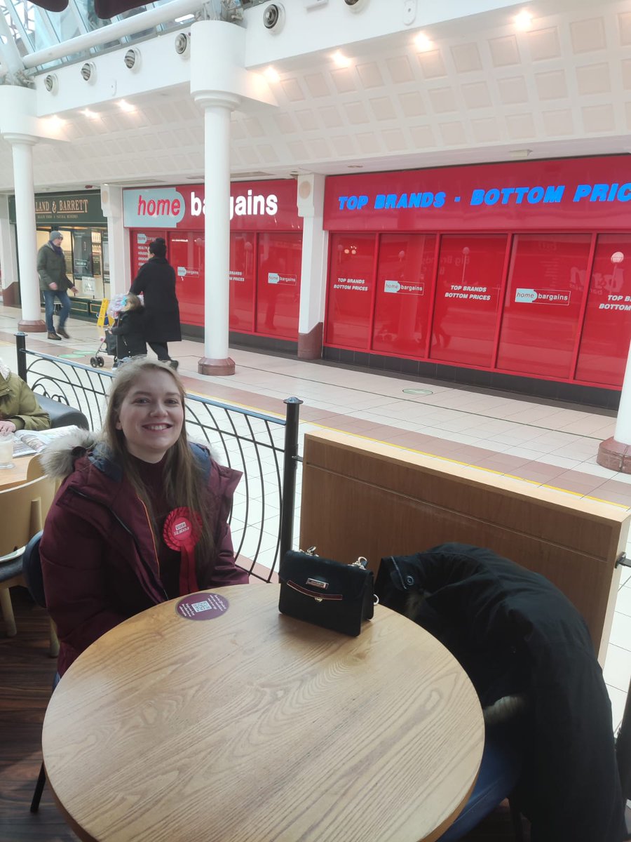 LiscardLabour's tweet photo. Daisy Kenny is doing a Liscard &amp; Egremont Councillor surgery today! 10-12 in the Cherry Tree, in front of home bargains. Daisy is happy to listen to any issues on your mind 🌹🍒 https://t.co/4kFTYwRcSy