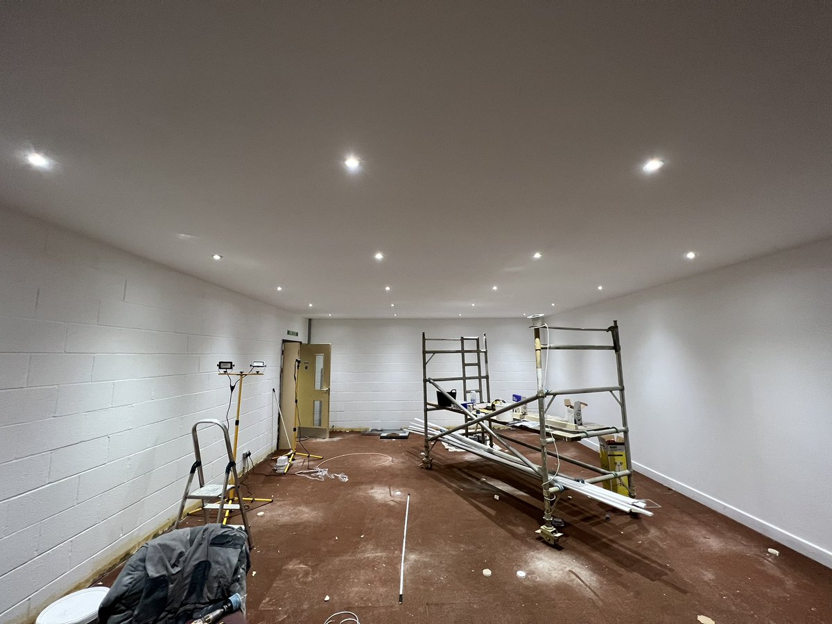 EcomFTTP's tweet image. Popped down to check on progress of our new offices at @CreslowPark, a former Government secure communications site; what a great fit for us! Exciting times ahead with all the extra space ready for an influx of new staff members.