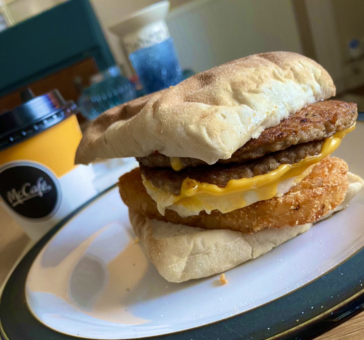 Cleric20's tweet photo. Breakfast sausage/ egg / cheese showdown…
The epic new challenger from #Hitchin’s #Cafe77 takes on @McDonaldsUK!
Being able to order #glutenfree bun is game changer for #coeliacs https://t.co/9OwOWUJSrR