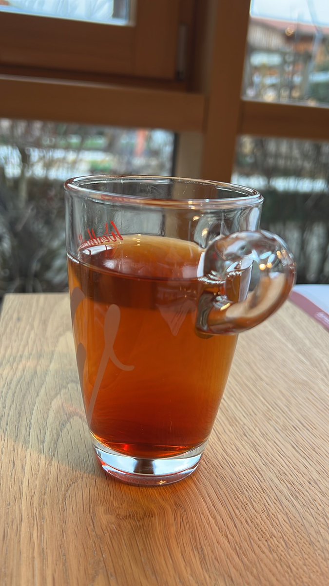 glowinginthesun's tweet photo. Earl grey, hot. #earlgrey #earlygrey @ApothekerDer #apotheker https://t.co/E9aNCddvyh