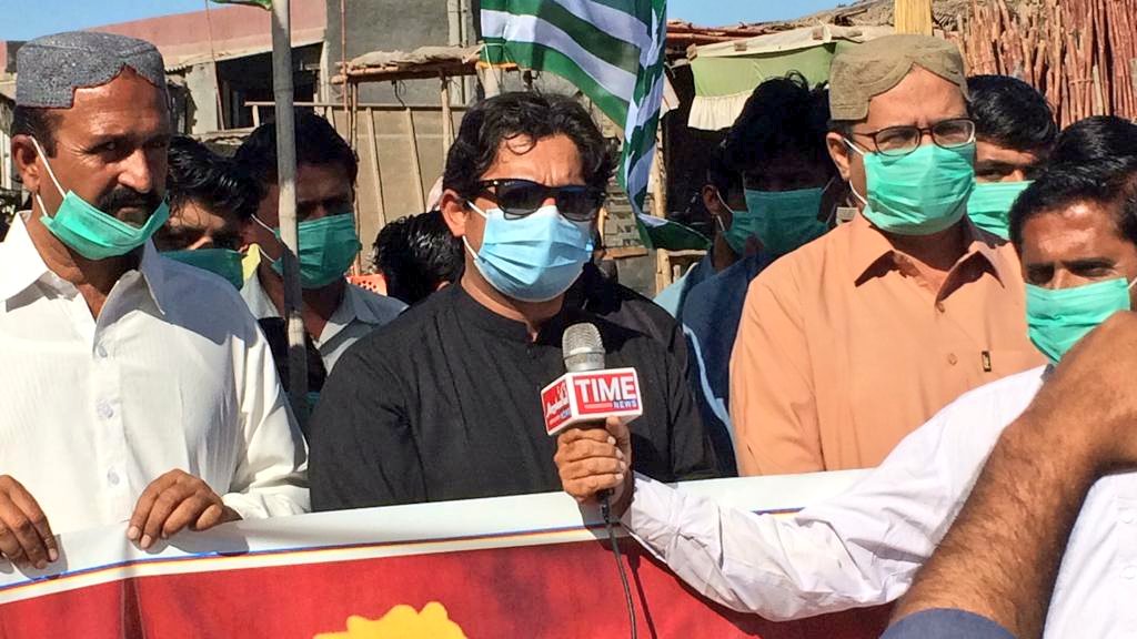IrfanHur1's tweet photo. Message was loud &amp; clear "Keti Bunder se Kashmir tak ek Awaz - Kashmir Banega Pakistan" #KashmirSolidarityDay #KetiBunder #AssistantCommissionerKetiBunder #Thatta https://t.co/CfDLa1X2Wt
