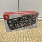 兄にSwitchをあげたけど？高額転売させないために落書きしておいた!