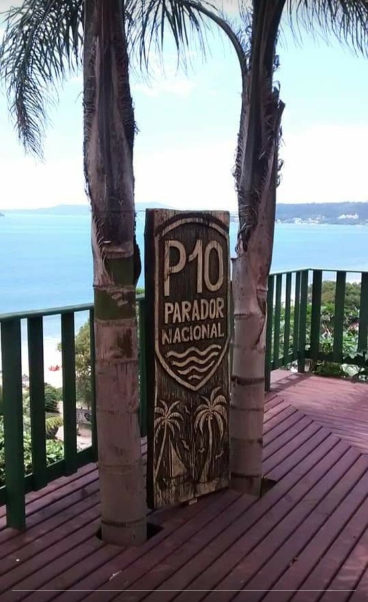 candidosaperas's tweet photo. Feito a mão arte em madeira está em Itapema SC em Costa Esmeralda https://t.co/iWHbcLenll