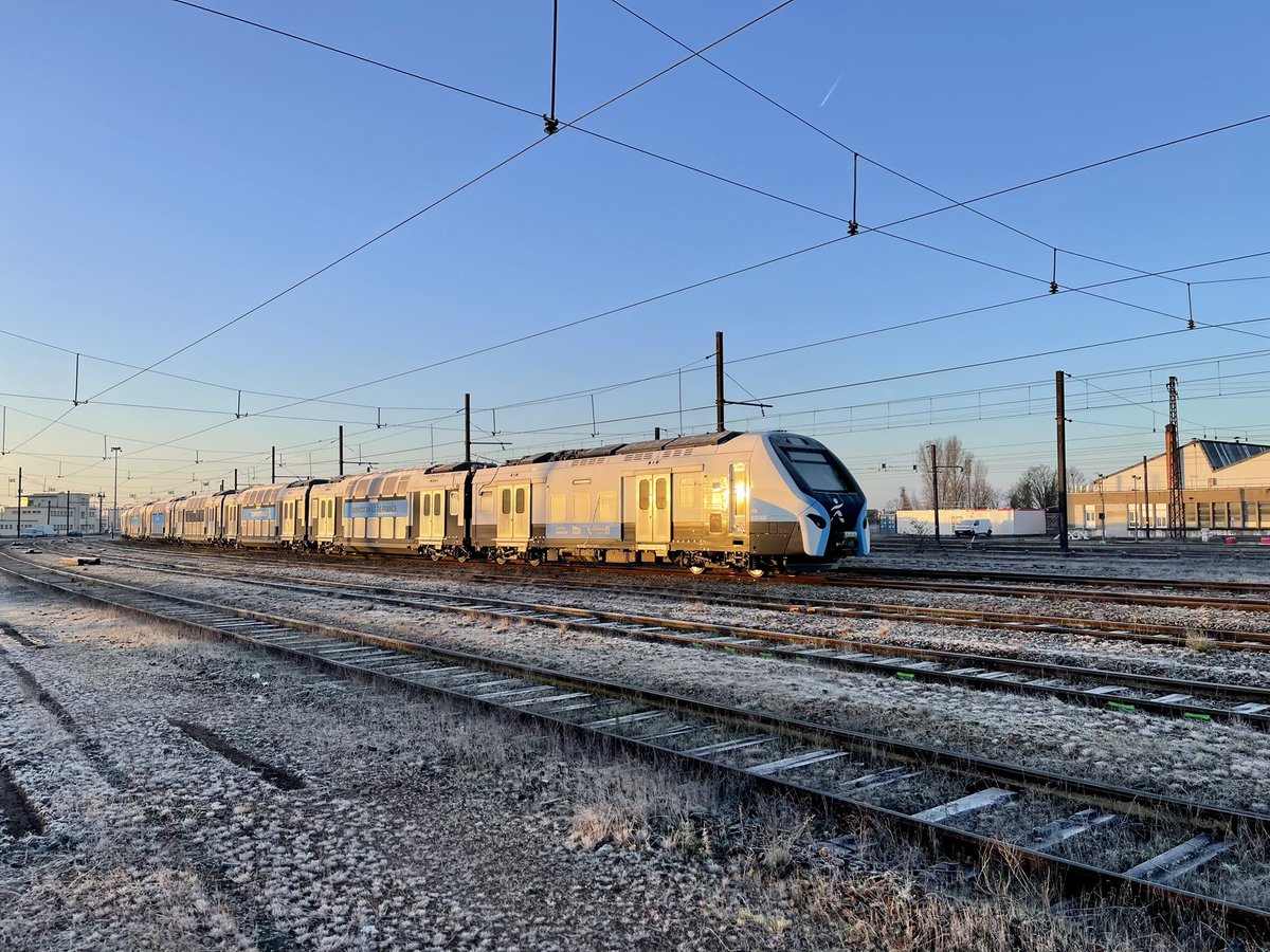 La Fiat Multipla : *est le truc roulant le plus moche de l’histoire*

Alstom : *hold my beer*