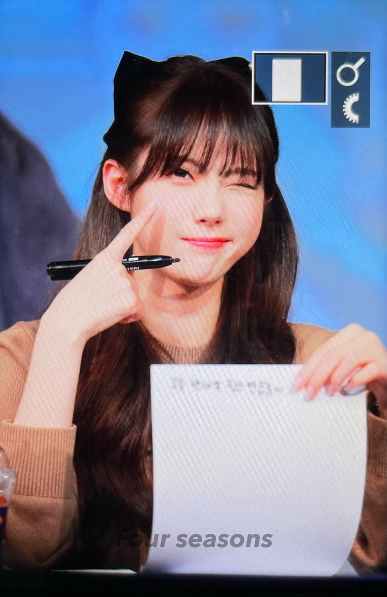 4seasons_LUDA's tweet photo. 220205 😉😉😉
#우주소녀 #루다 #WJSN #LUDA https://t.co/GWvHOk1eyA