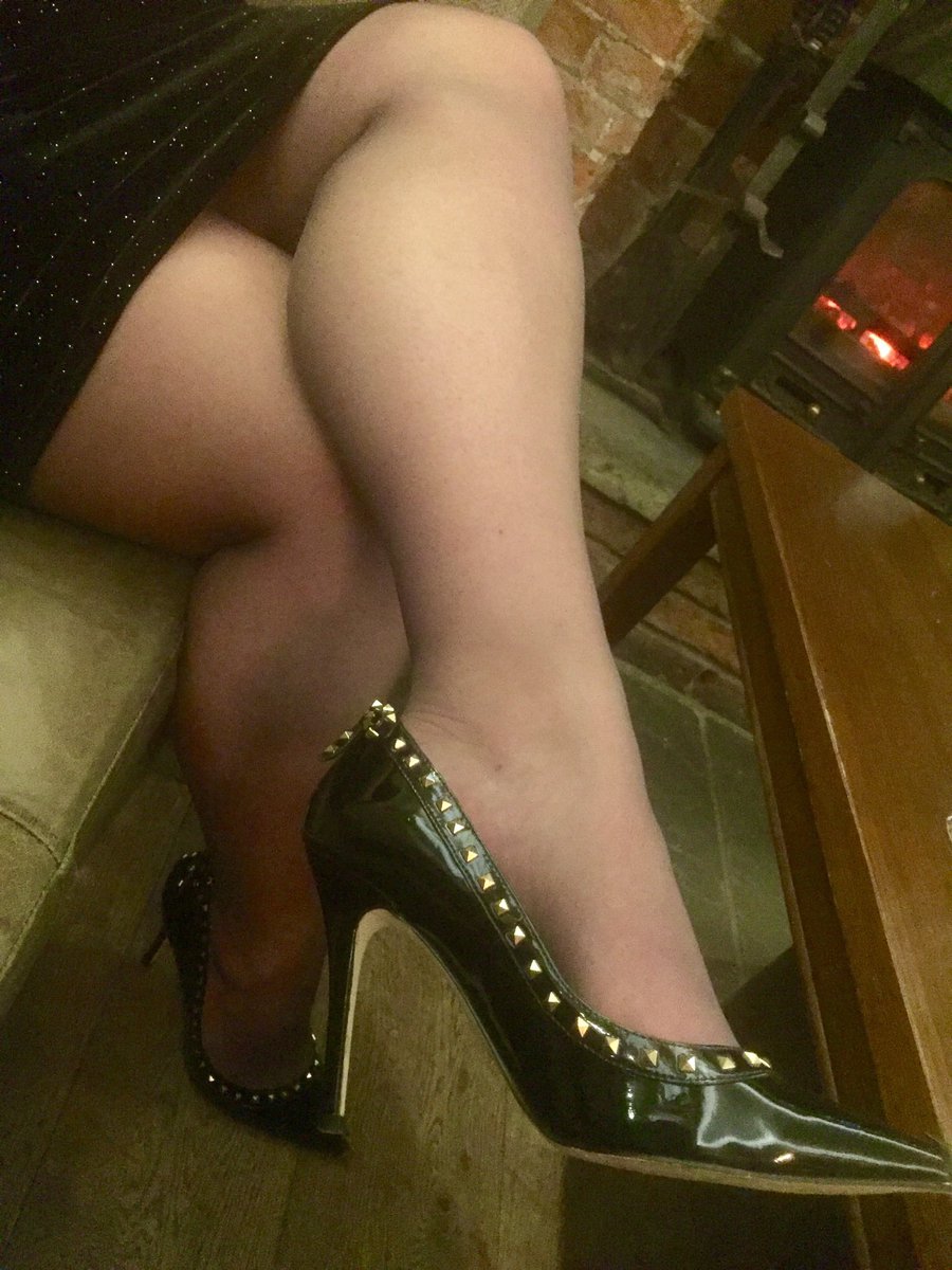 #tights #heels sorry guys no stocking tops on show tonight #milf although no #knickers