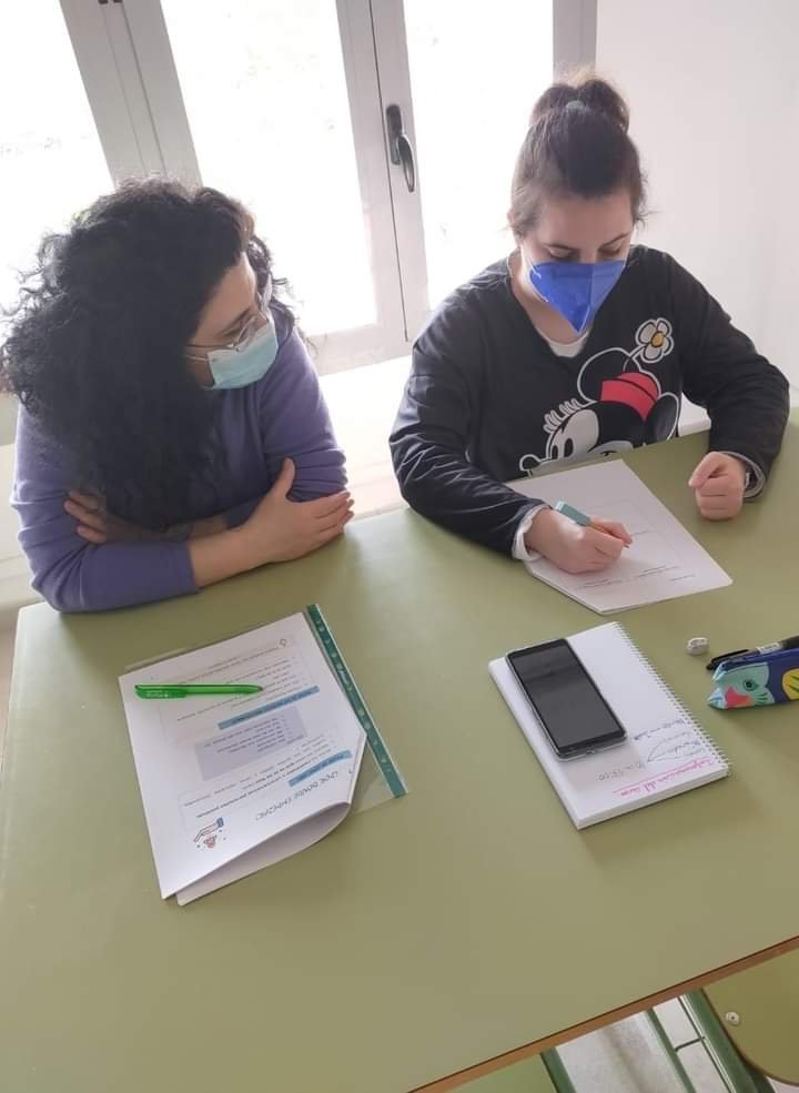 Plenainclusion's tweet photo. Hoy hay oposiciones. Personas con #discapacidadintelectual de toda España van al examen en Madrid

¿Sabes? Al principio, había quien pensaba que nadie se apuntaría

La primera vez había 54 plazas. ¡Acudieron 2.587 personas!

¿La clave? #AccesibilidadCognitiva. Están adaptadas https://t.co/vlMhggaH50