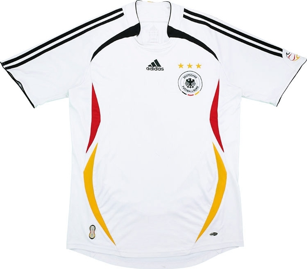 Адидас сборная германии. Футболка adidas сборной Германии 2022. Футболка сборной Германии 2006. Форма сборной Германии 2006. Футболка сборной Германии 2022.