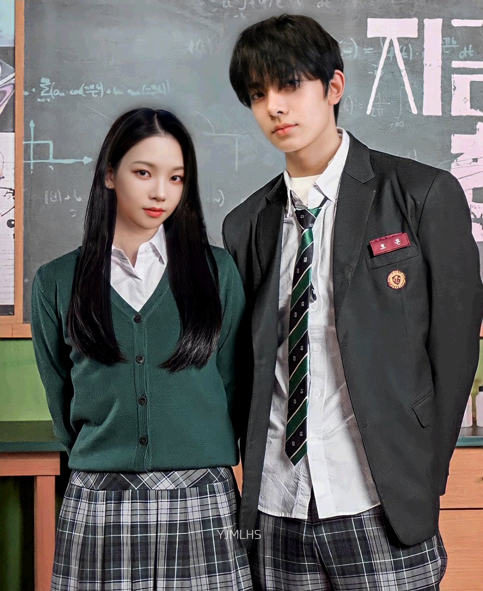 YJMLHS's tweet photo. suhyeok and namra but make it ddeungromi https://t.co/O2UdeB3maO