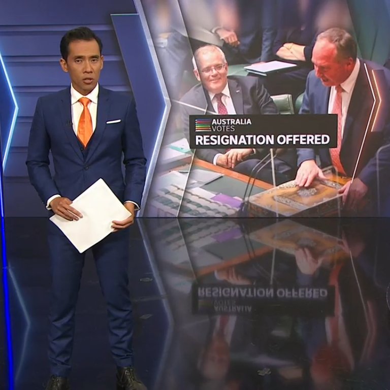 TooheyMatthew's tweet photo. Taking a break from #ABCcanberra to avoid coverage of the anti-whatever-the-fuck-it-is-they-are-protesting dickheads in #Canberra.
Will give a pass to The Blue Suit for that lovely tie and the waistcoat and pocket decoration.
#GenderBalancingClothingCommentary
#ABCvictoria https://t.co/u8Ys7Aiaof
