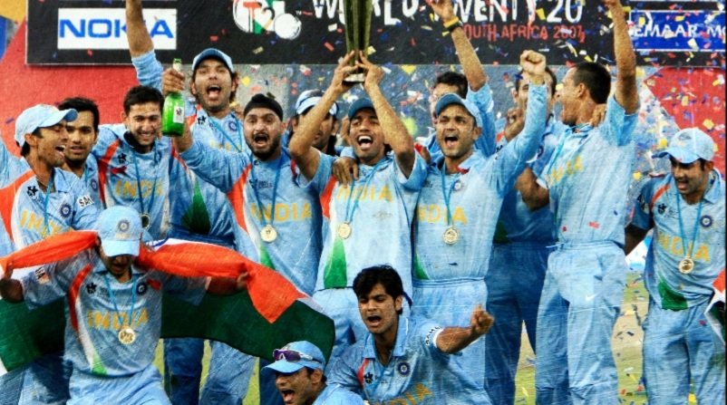 innocent2904's tweet photo. Rt if you believe Dhoni as the best whiteball captain in the world 

#Airmenresult https://t.co/y92FXqtZig