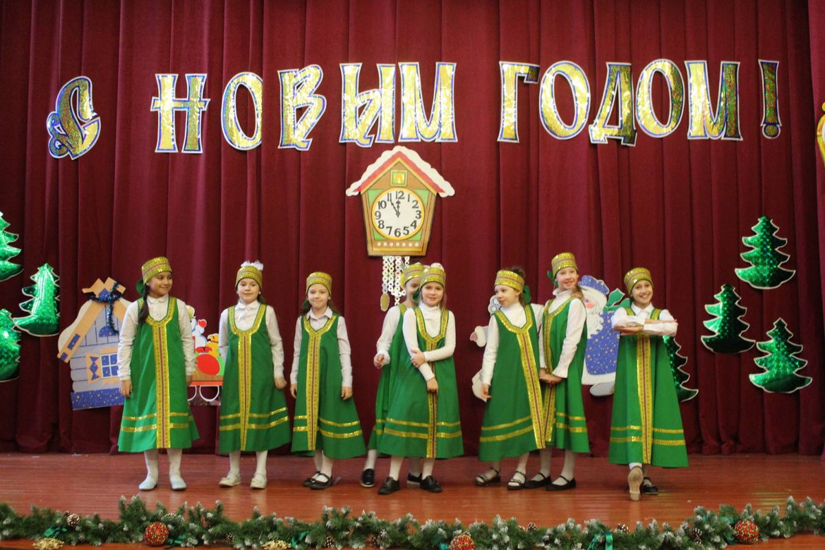 Поздравляем ансамбль «Самарянка» гимназии 133 с победой на рождественском  фестивале! Молодцы!