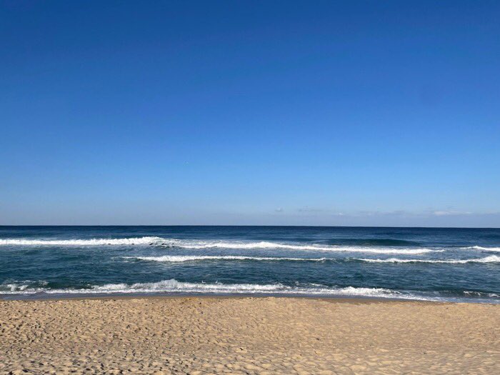 jimin and yeonjun really love beaches don’t they 🥺