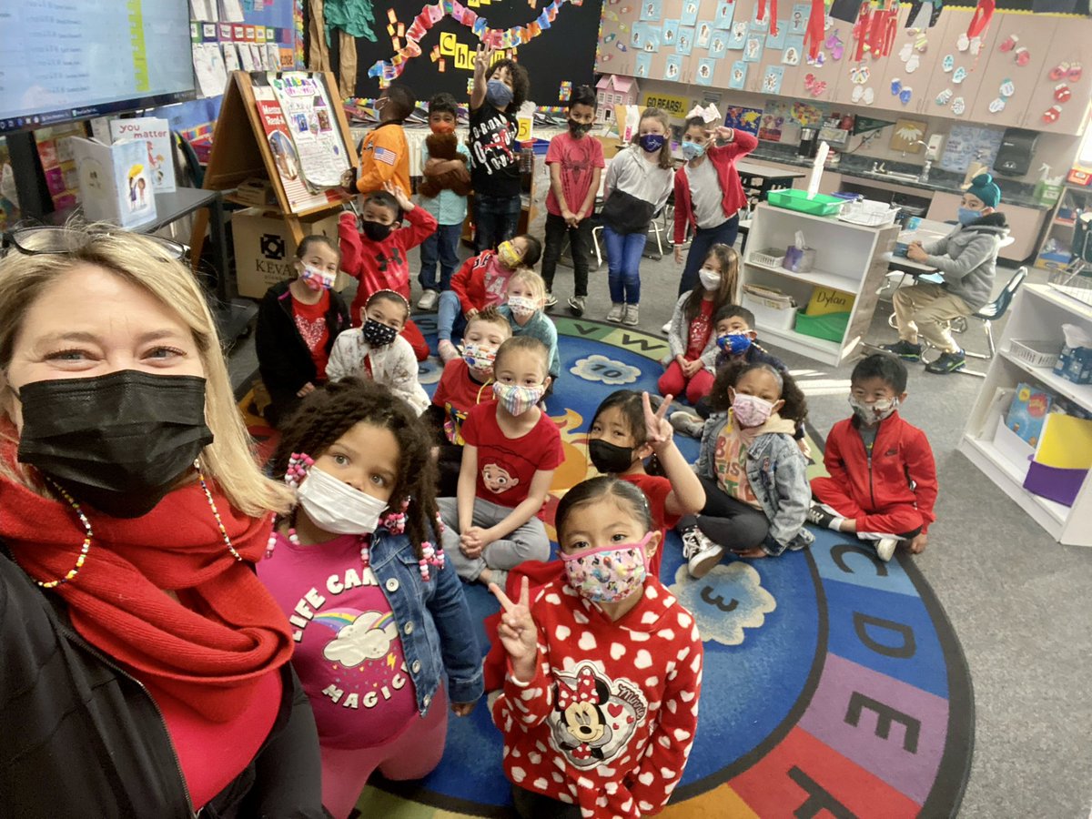 NMTimberwolves's tweet image. Doing our part to raise awareness and help end heart disease!  @AngBeasley @barron_erin @weisz_amy @MaryVanasit #WearRedDay #timberwolfproud