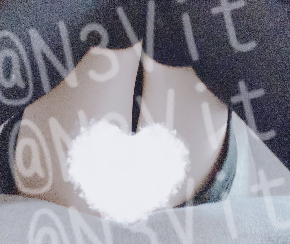 N3Vit's tweet photo. M字開脚…"風"の脚！
ニーハイ無しも今度撮ります〜🐰💟

 #裏アカ女子  #脚   #M字開脚 風 https://t.co/1I6Ihll0vW